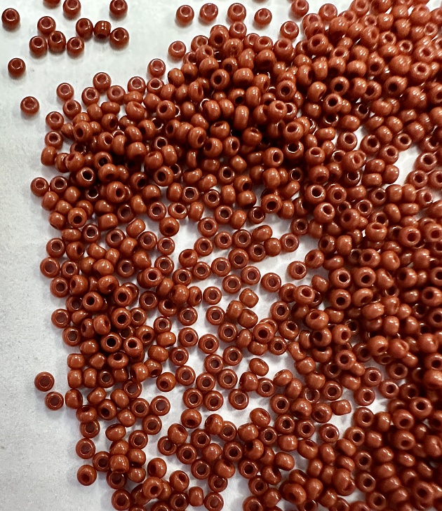 Бисер Preciosa 13600 Коричневый 15/0 в упаковке