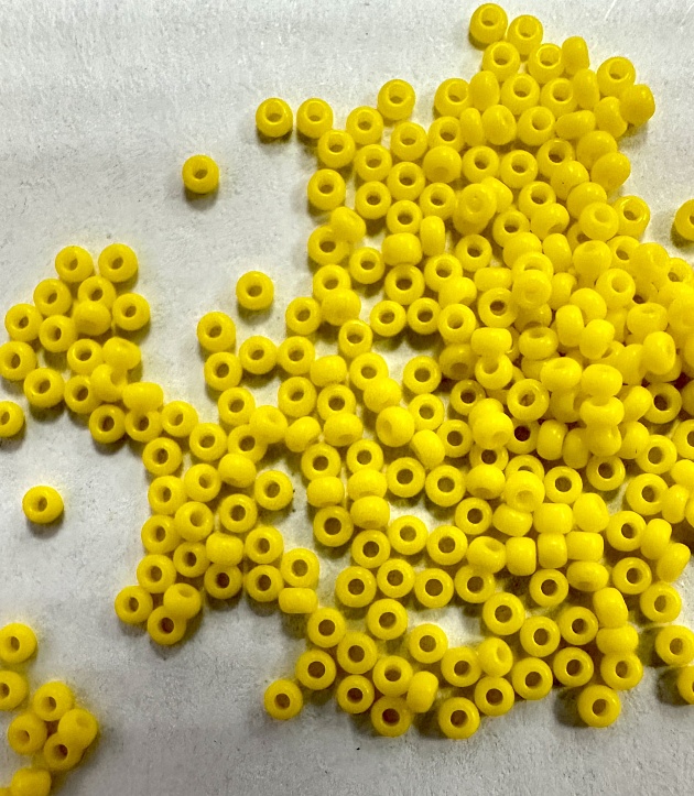 Бисер Preciosa 83110 Желтый 15/0 в упаковке