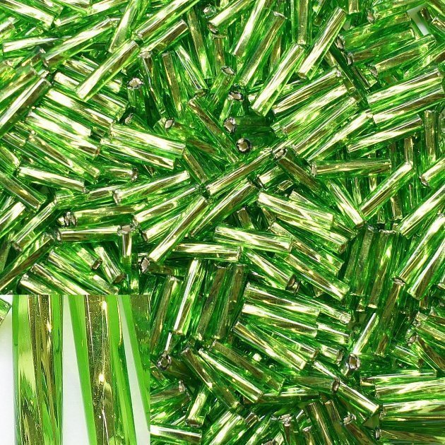 Стеклярус 57220 Зеленый 9 mm в упаковке